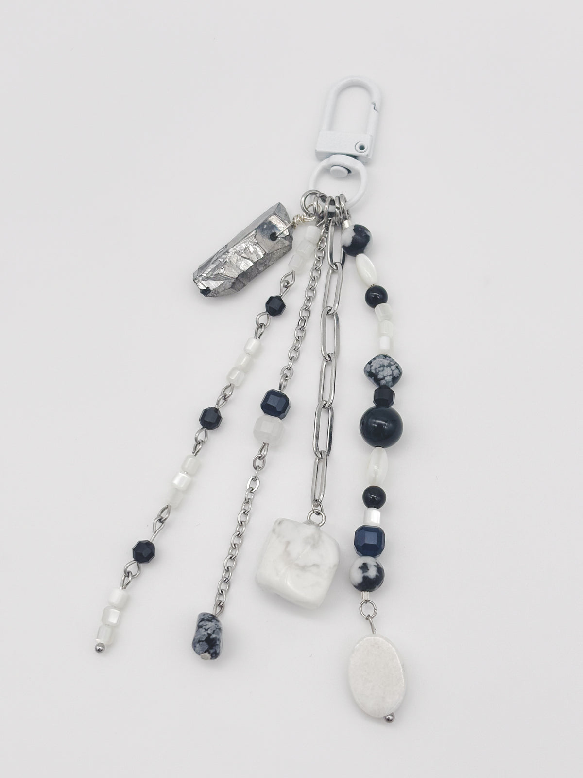 Quartz Totem - White